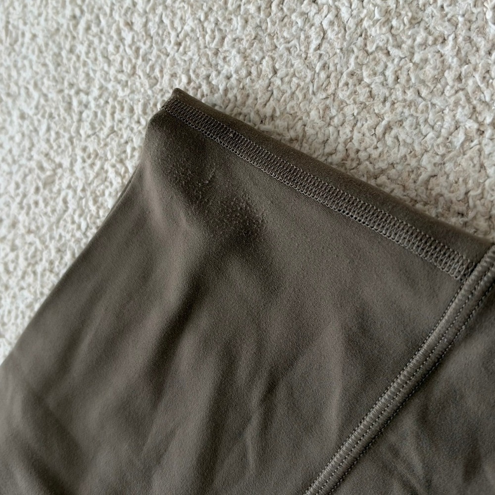 lululemon Align HR Short 6" size 4 in Nomad - Picture 4 of 5